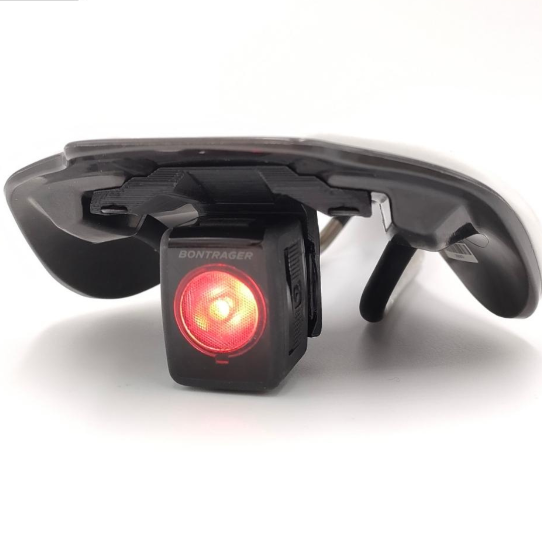 プロロゴ スクラッチ M5 専用 Bontrager Flare RT サドルマウント